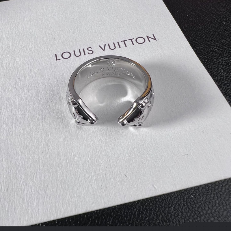 LV Rings